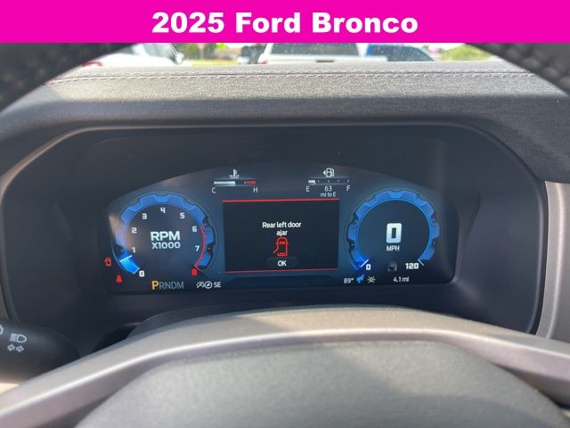 2025 Ford Bronco Outer Banks photo 20