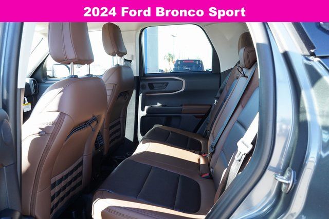 2024 Ford Bronco Sport Badlands photo 13