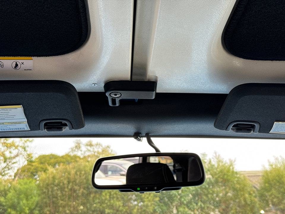 2015 Jeep Wrangler Unlimited Rubicon photo 20