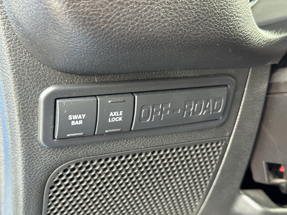 2015 Jeep Wrangler Unlimited Rubicon photo 22