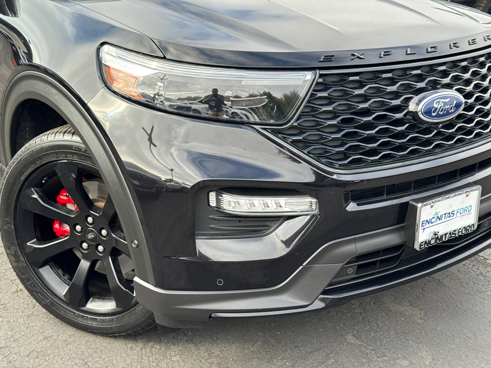 2020 Ford Explorer ST photo 3