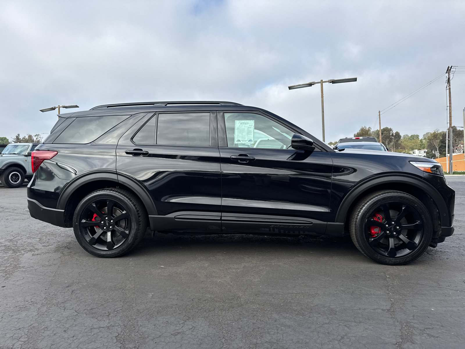 2020 Ford Explorer ST photo 7
