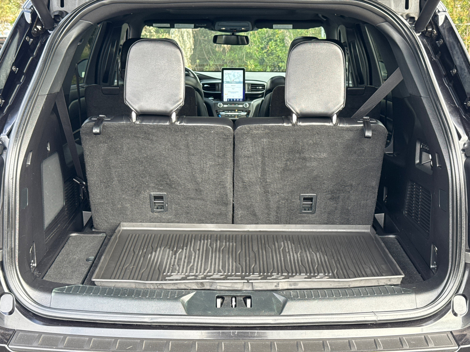 2020 Ford Explorer ST photo 13