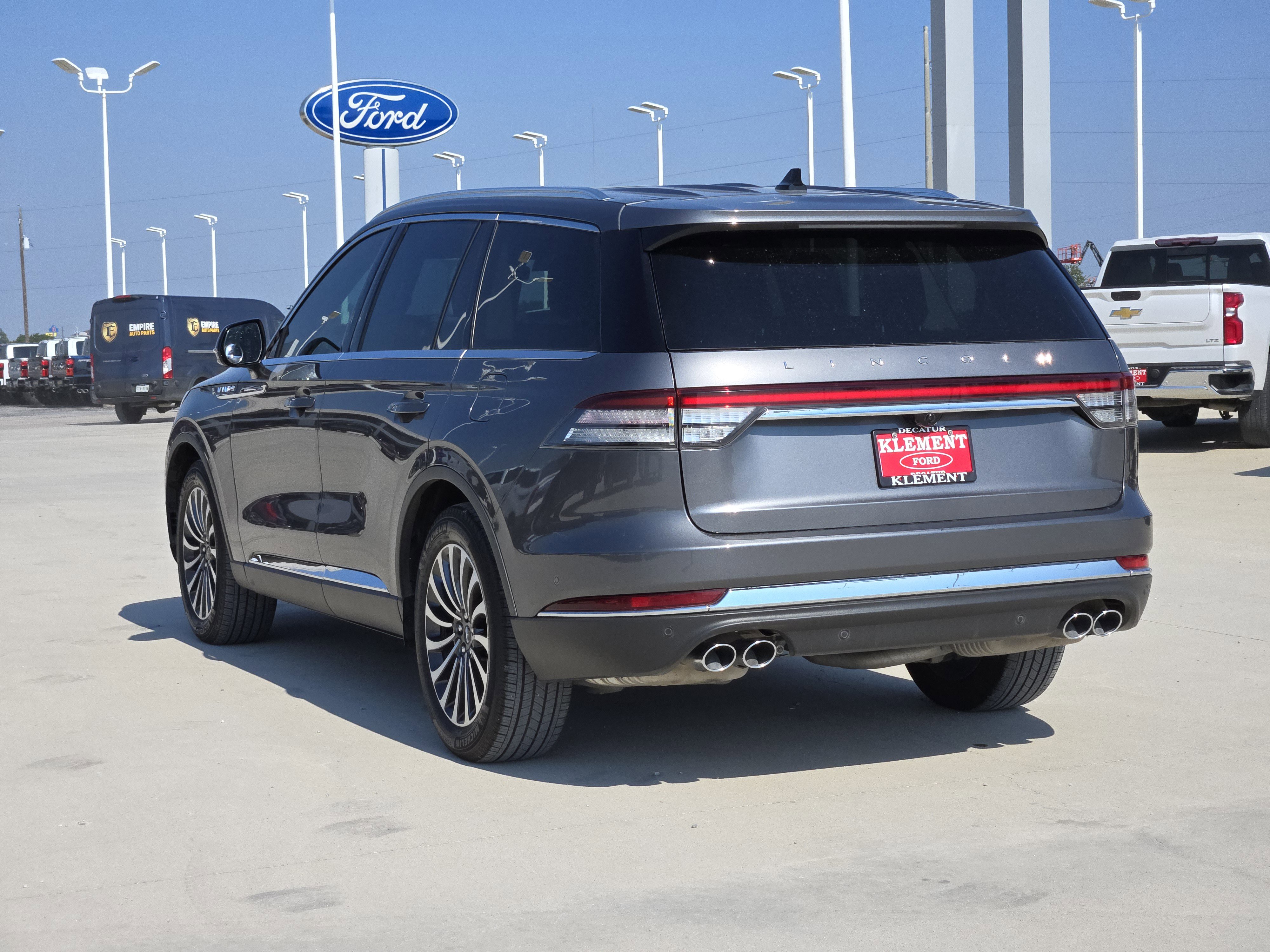 2023 Lincoln Aviator Reserve photo 2