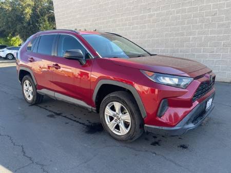 2020 Toyota RAV4 LE