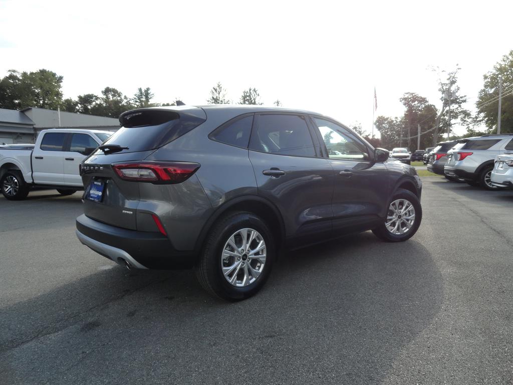 2025 Ford Escape Active photo 2