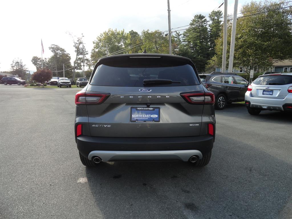 2025 Ford Escape Active photo 3