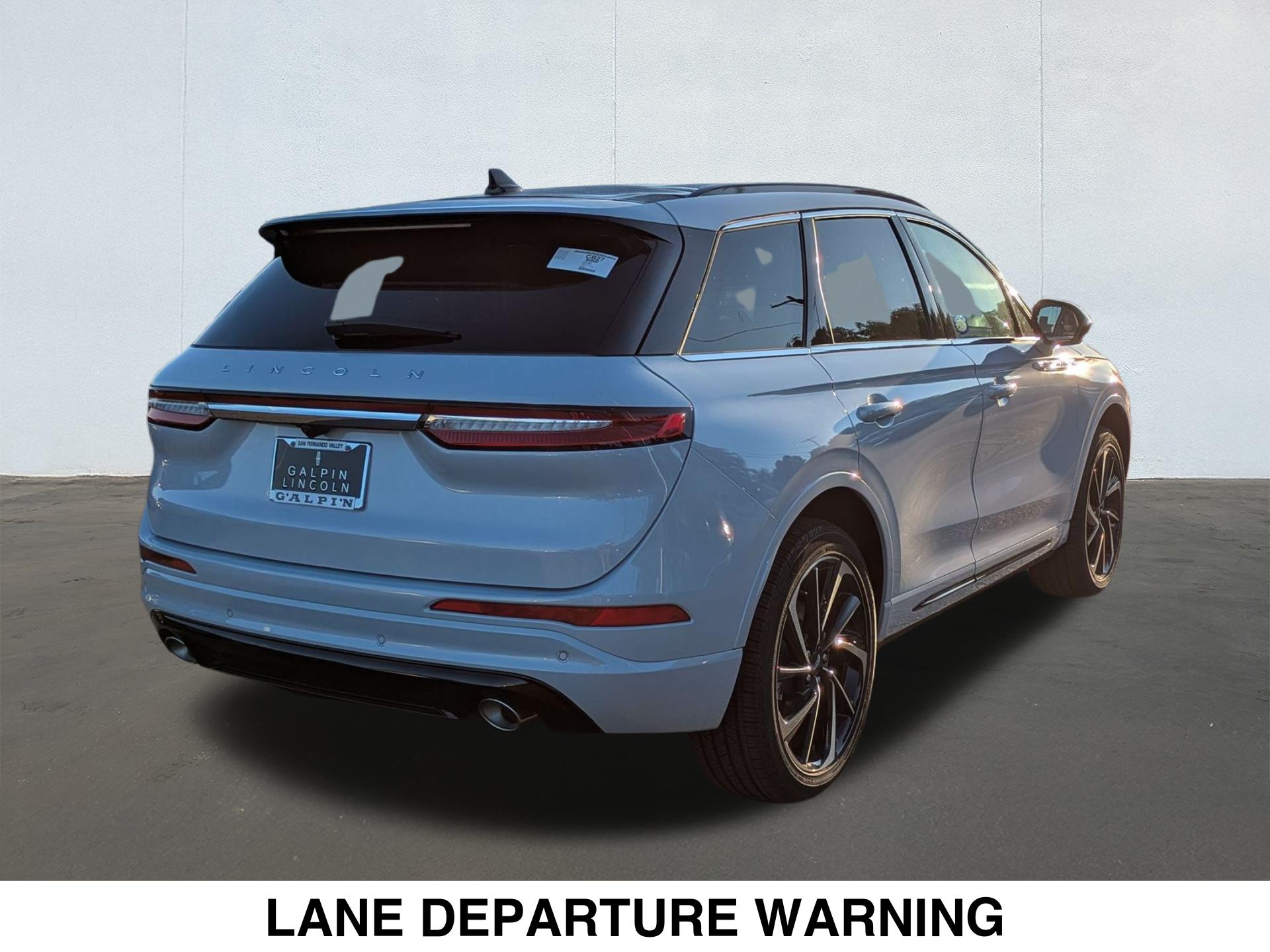 2025 Lincoln Corsair Grand Touring photo 2