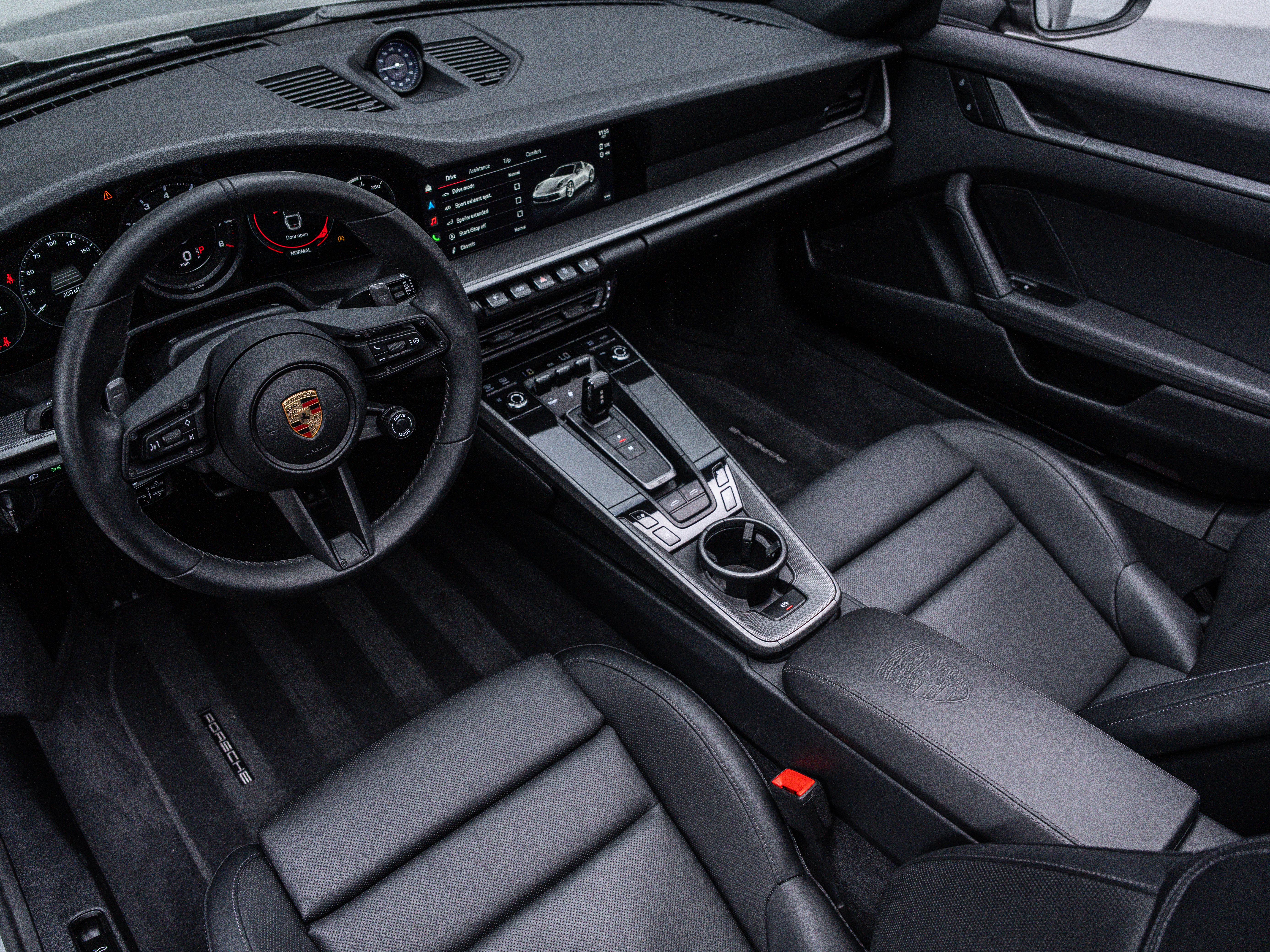 2024 Porsche 911 Targa 4S photo 4