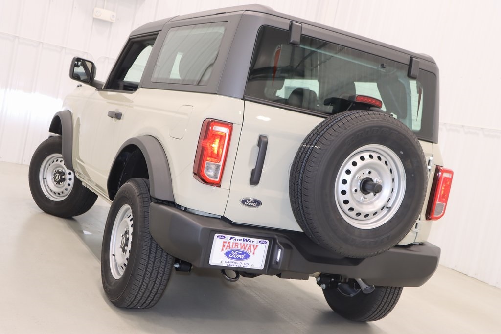 2025 Ford Bronco Base photo 22