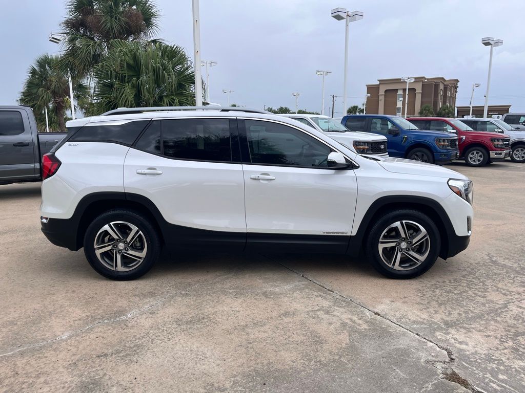 2021 Gmc Terrain SLT photo 2