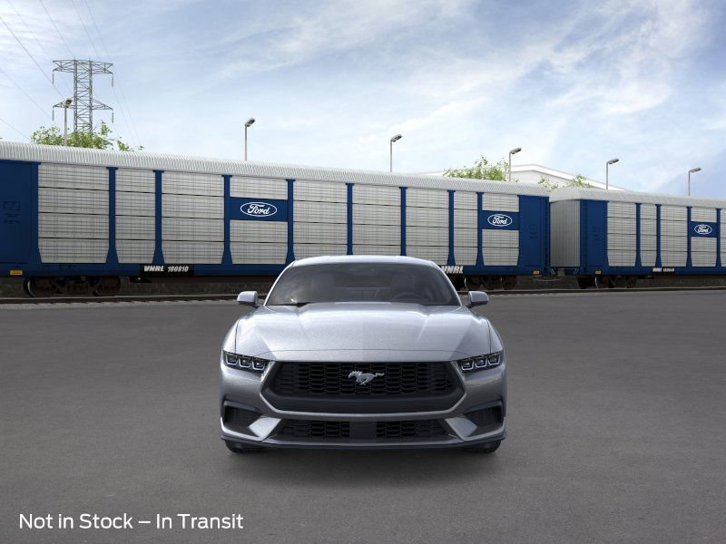 2025 Ford Mustang photo 4