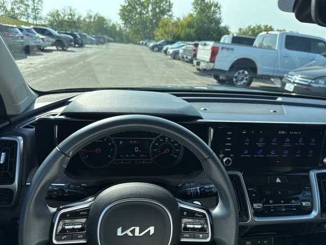 2023 Kia Sorento X-Line EX photo 12