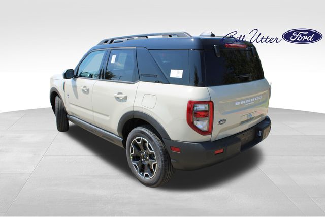 2025 Ford Bronco Sport Outer Banks photo 4