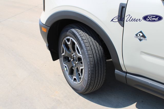 2025 Ford Bronco Sport Outer Banks photo 5
