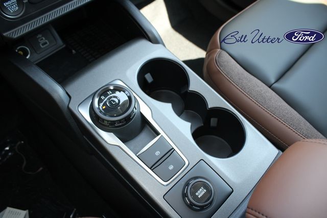 2025 Ford Bronco Sport Outer Banks photo 13