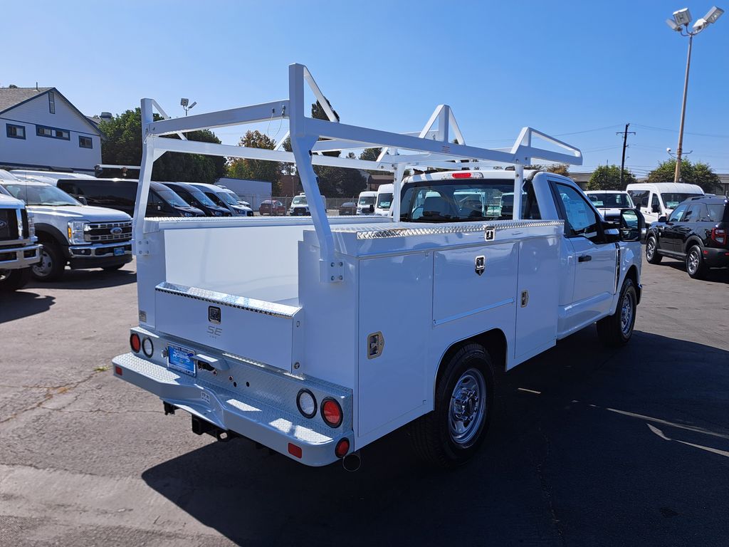 2026 Ford F-250 photo 4