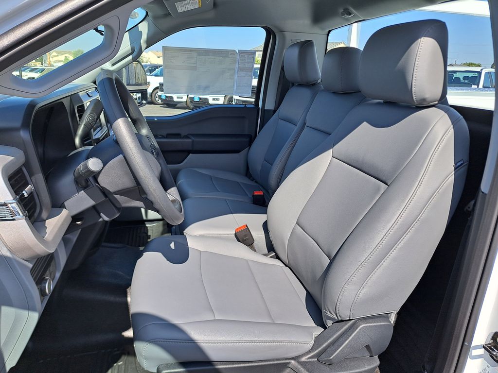 2026 Ford F-250 photo 11