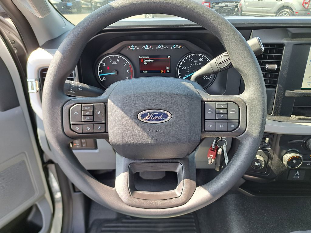 2026 Ford F-250 photo 15