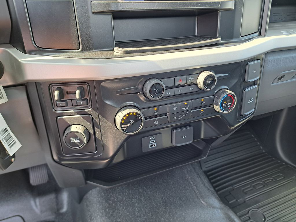 2026 Ford F-250 photo 22
