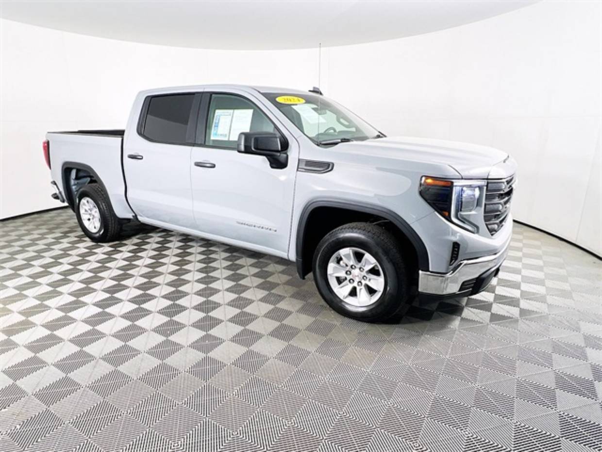 2024 GMC Sierra 1500 Pro's photo