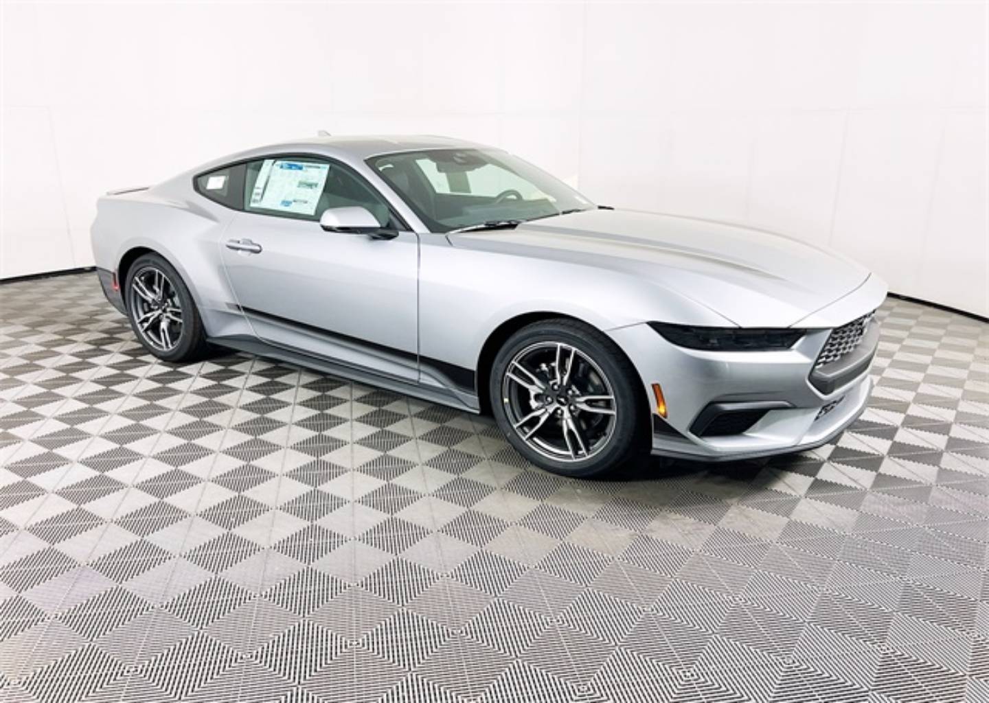 2025 Ford Mustang EcoBoost Premium's photo