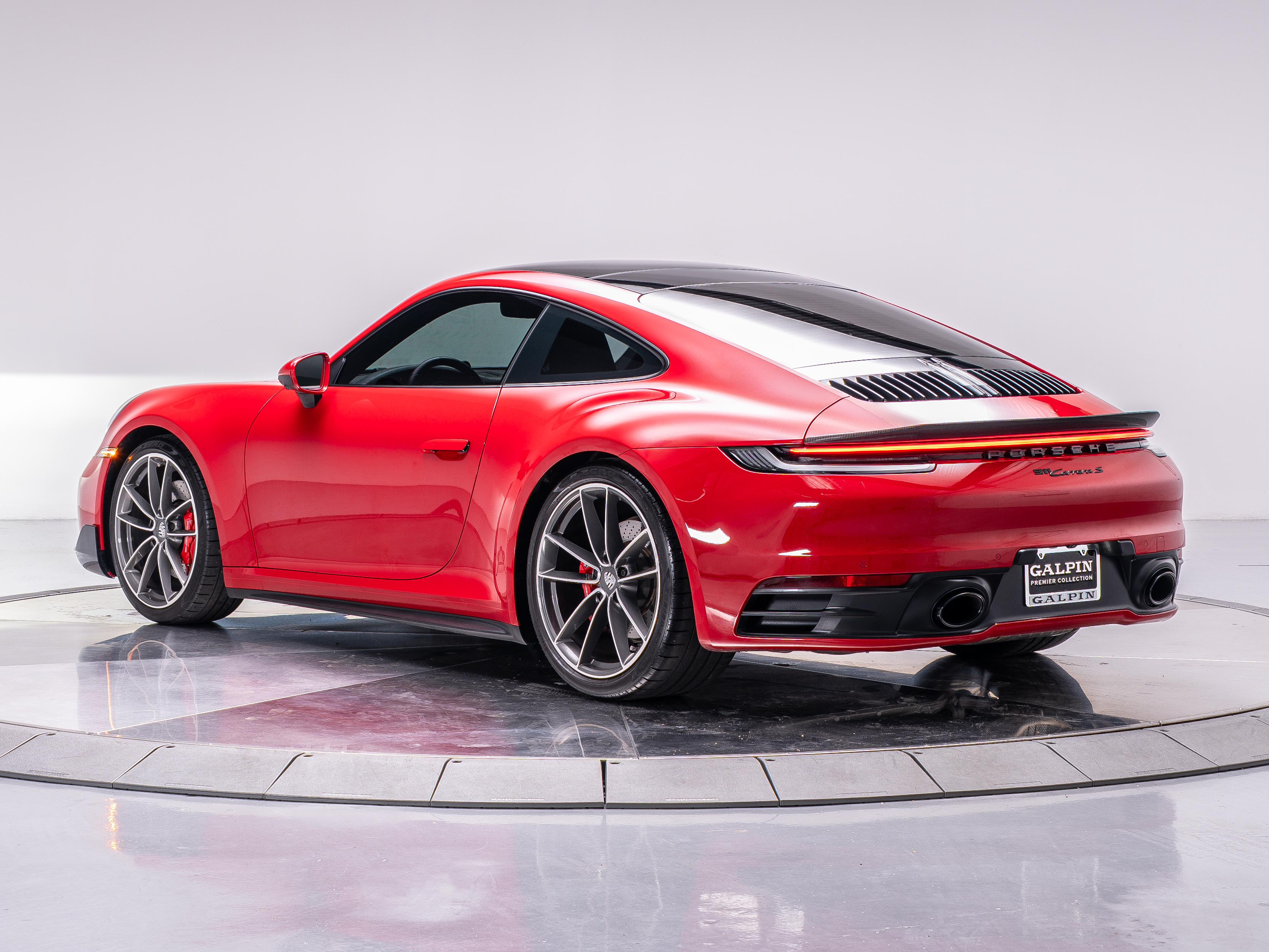 2024 Porsche 911 S photo 3