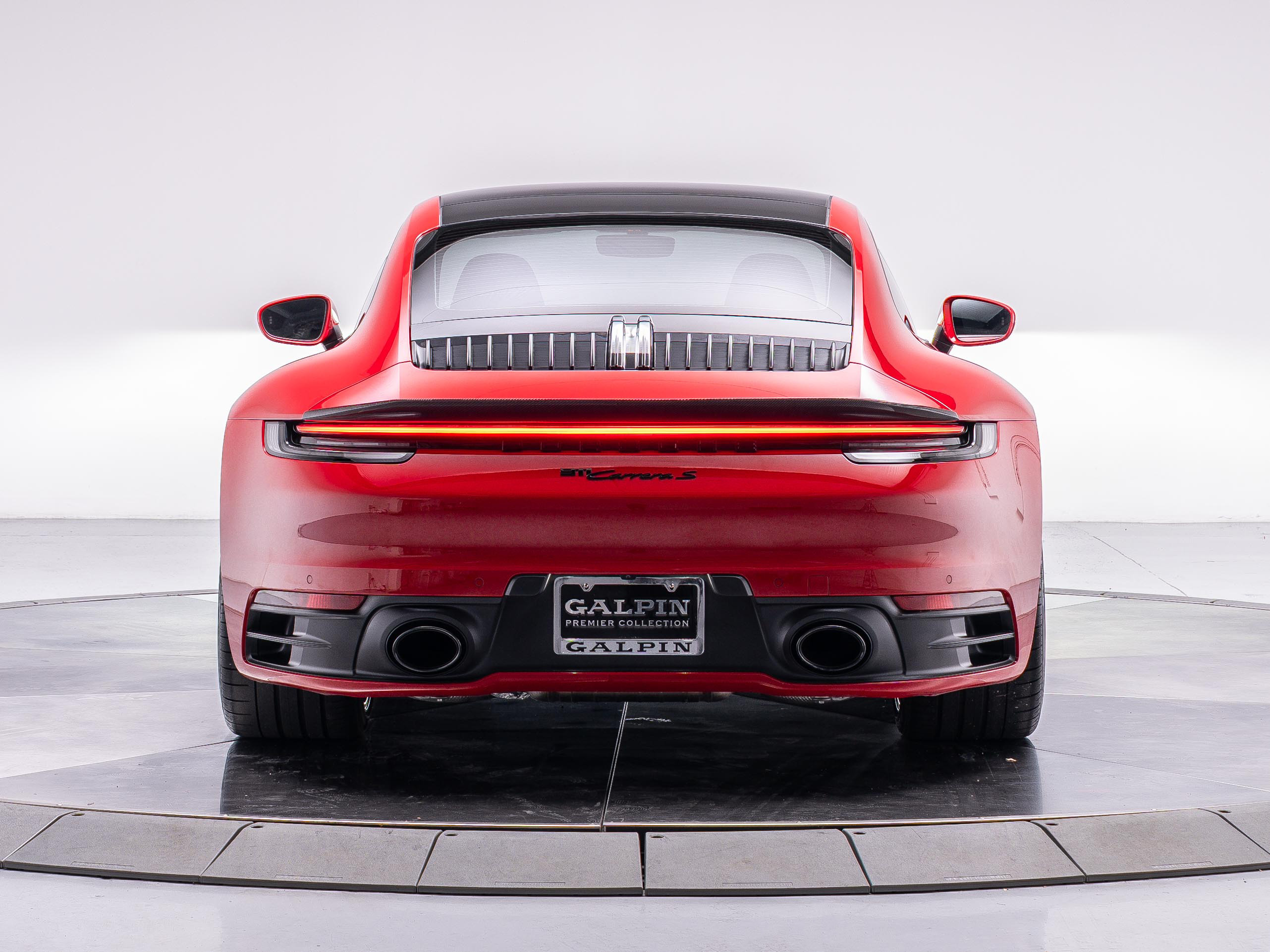 2024 Porsche 911 S photo 4