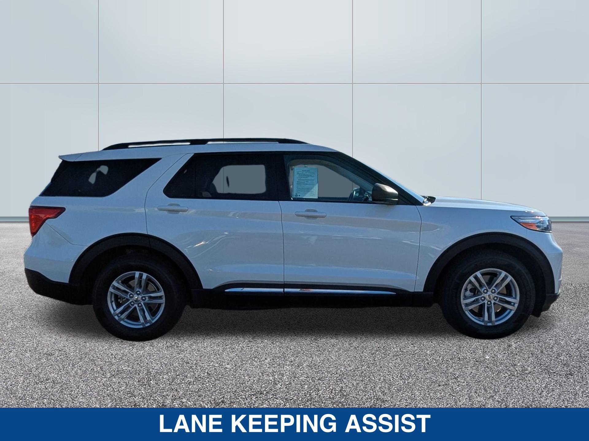 2022 Ford Explorer XLT photo 5