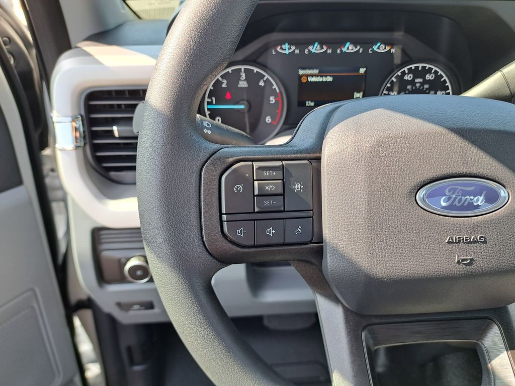 2026 Ford F-350 photo 13