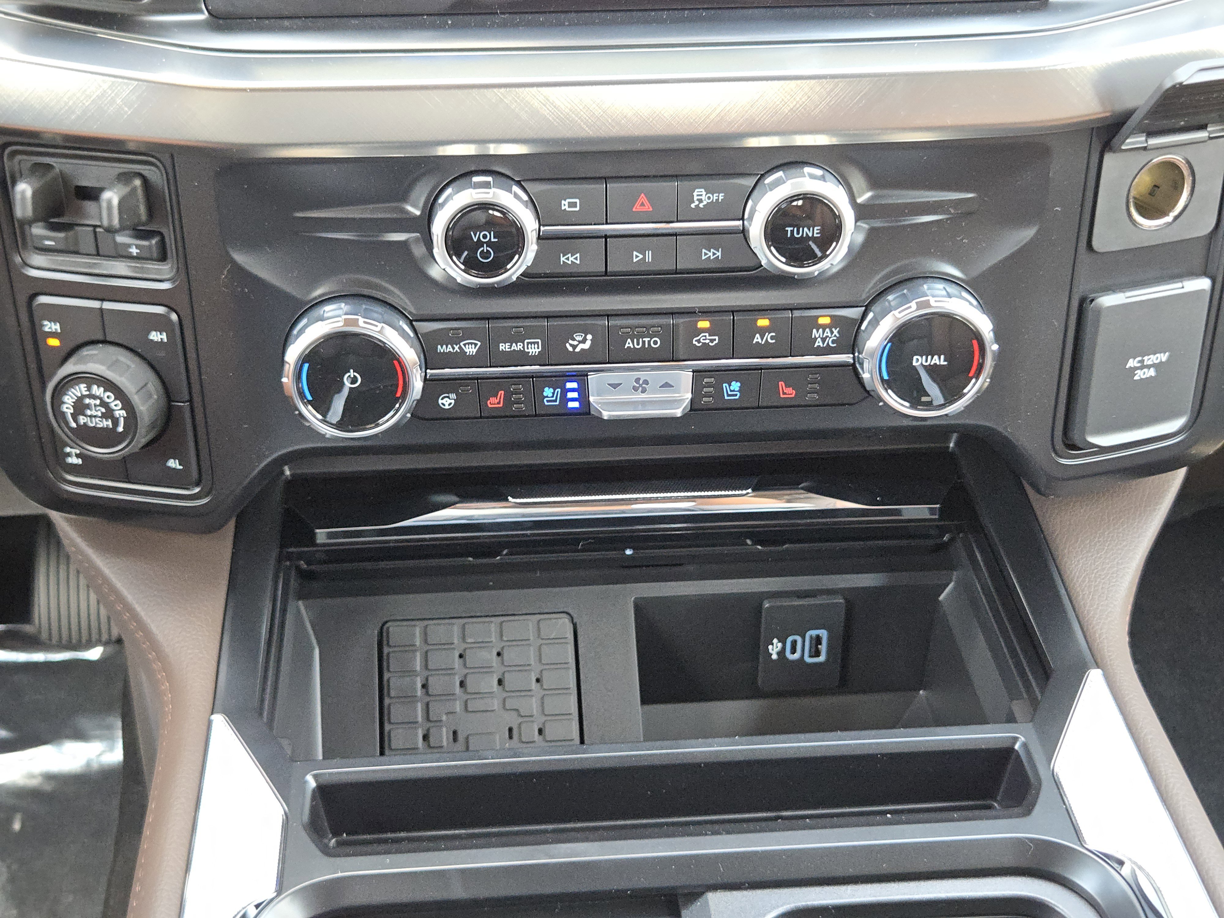 2026 Ford F-250 King Ranch photo 14