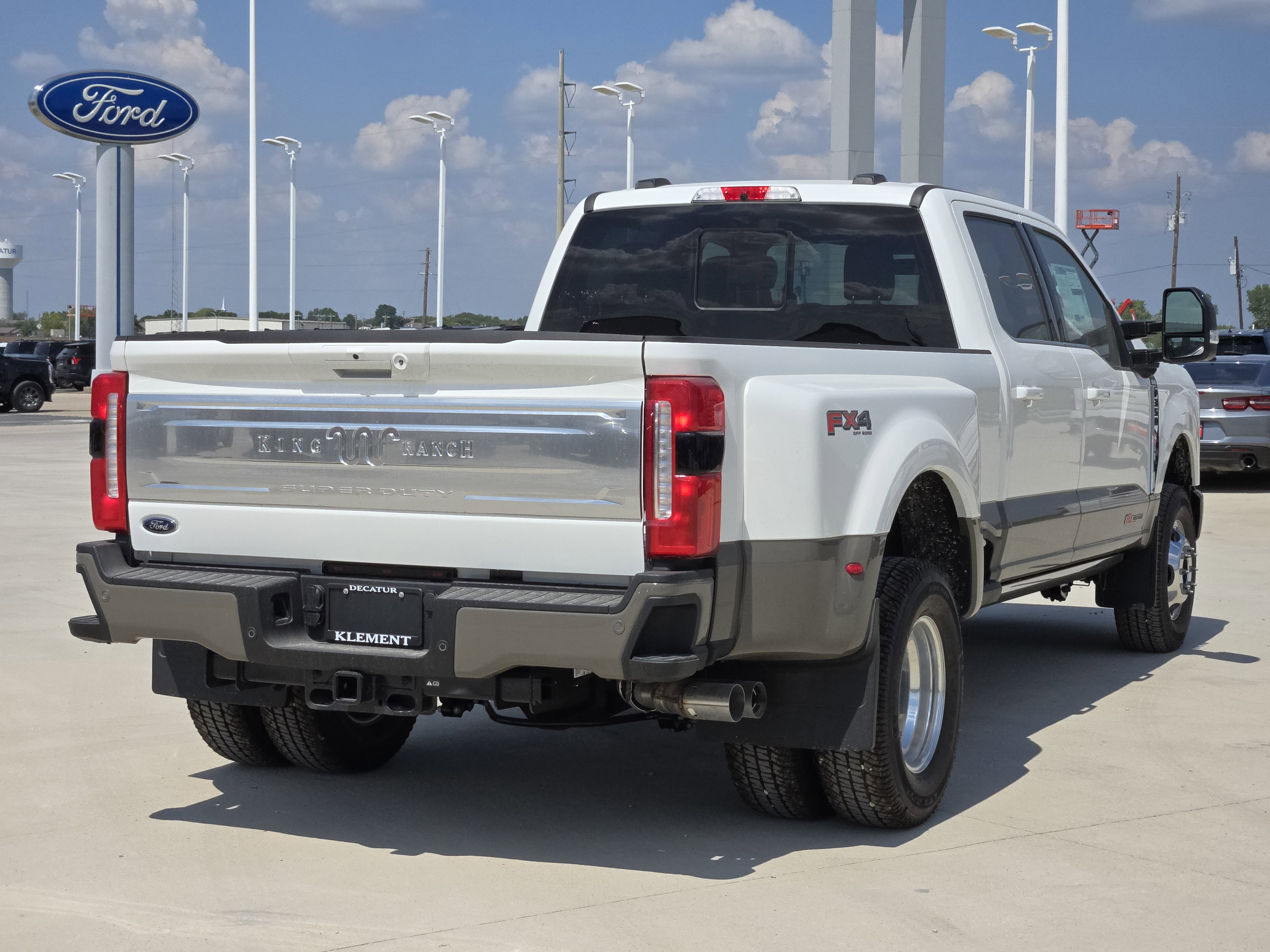 2026 Ford F-350 King Ranch photo 4