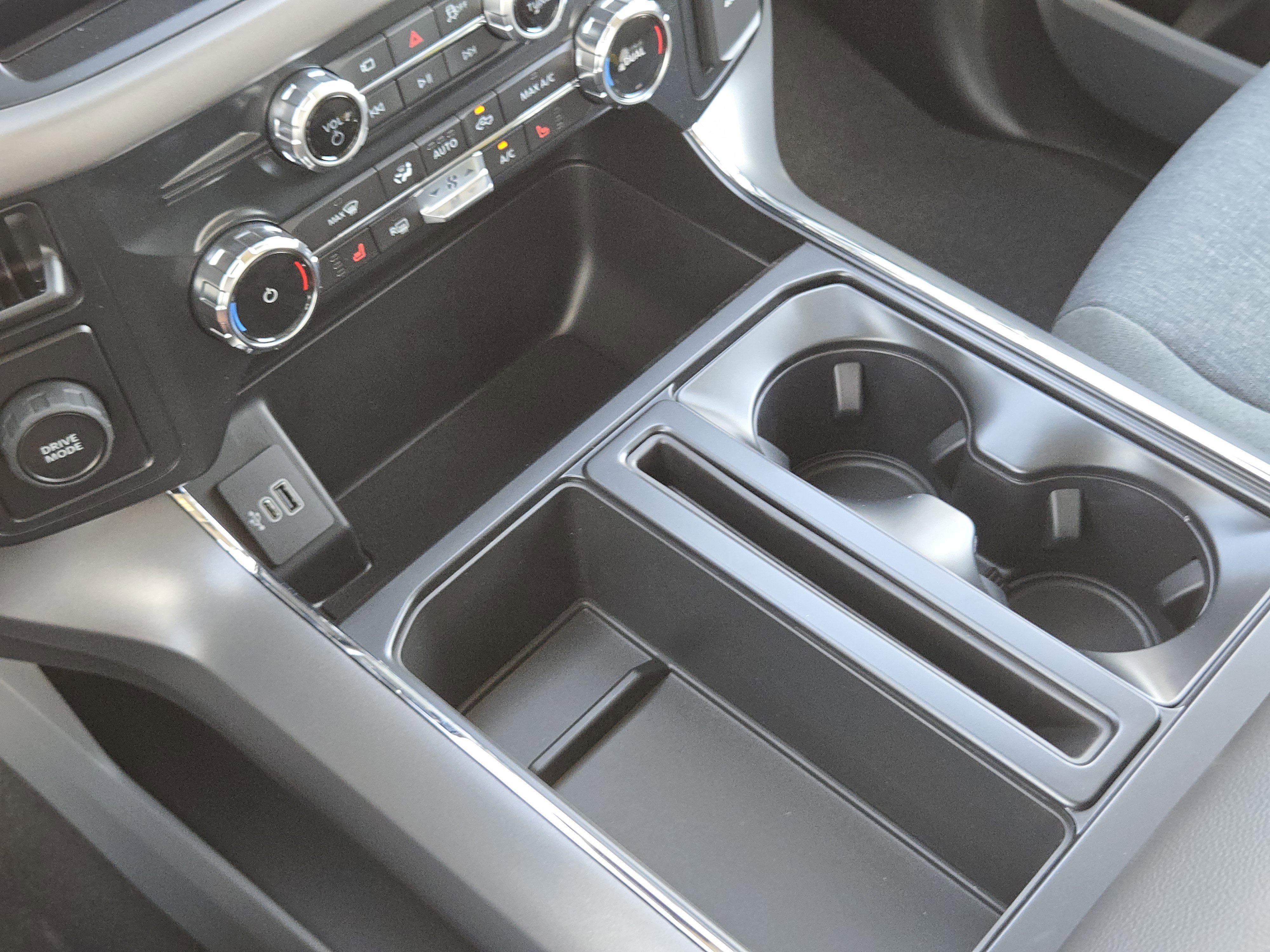 2025 Ford F-150 XLT photo 15
