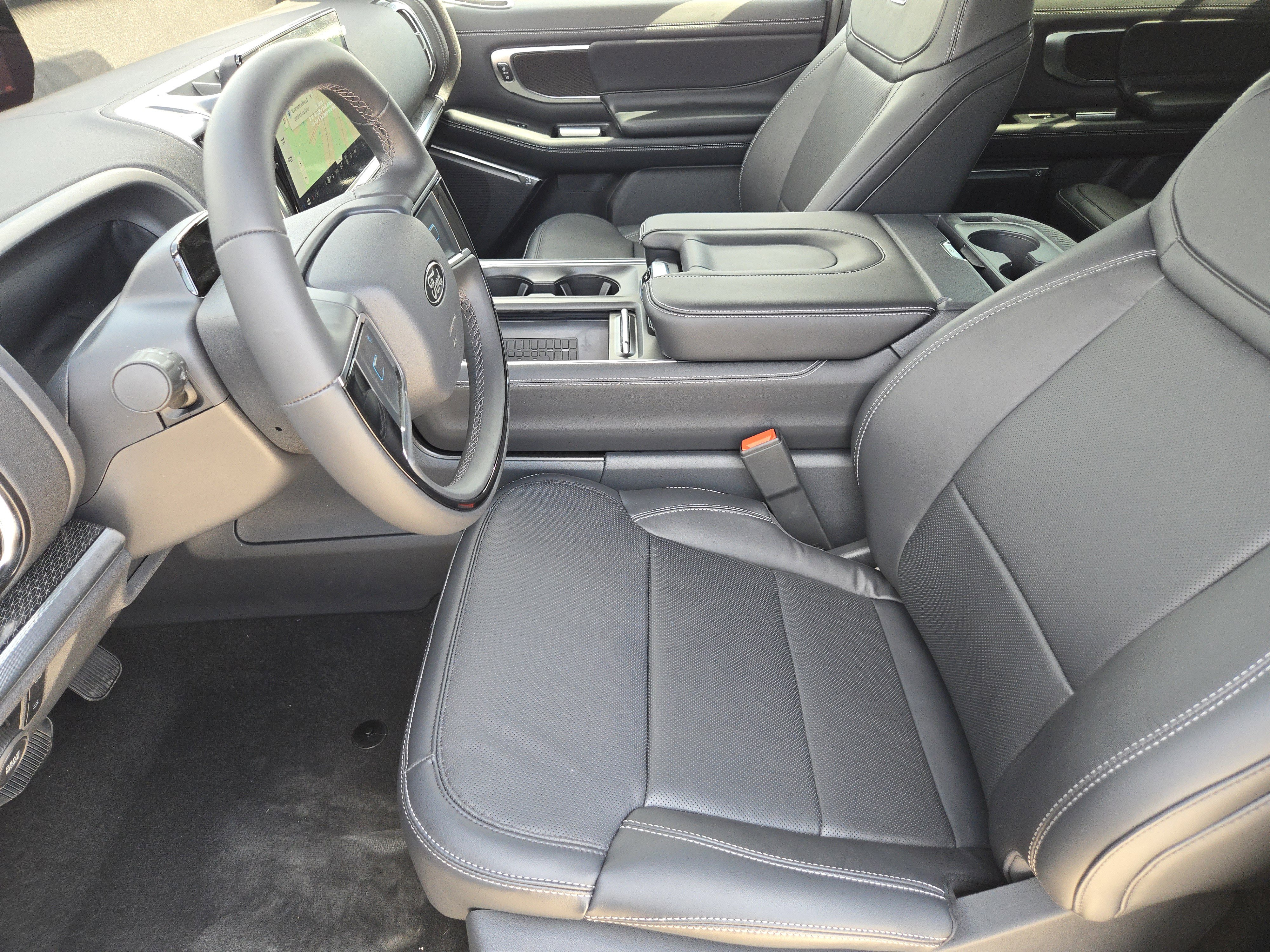 2025 Ford Expedition Platinum photo 10