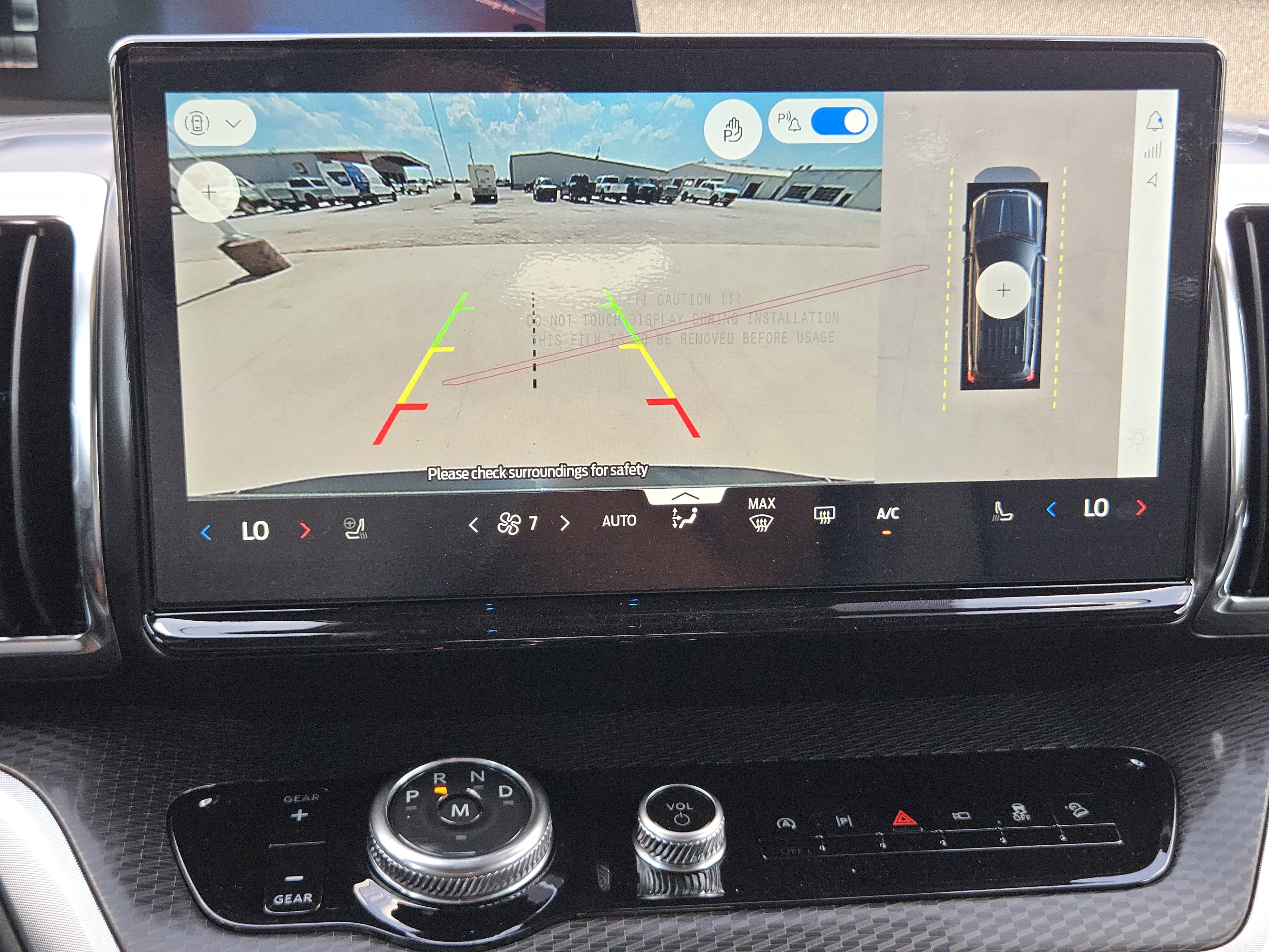 2025 Ford Expedition Platinum photo 15