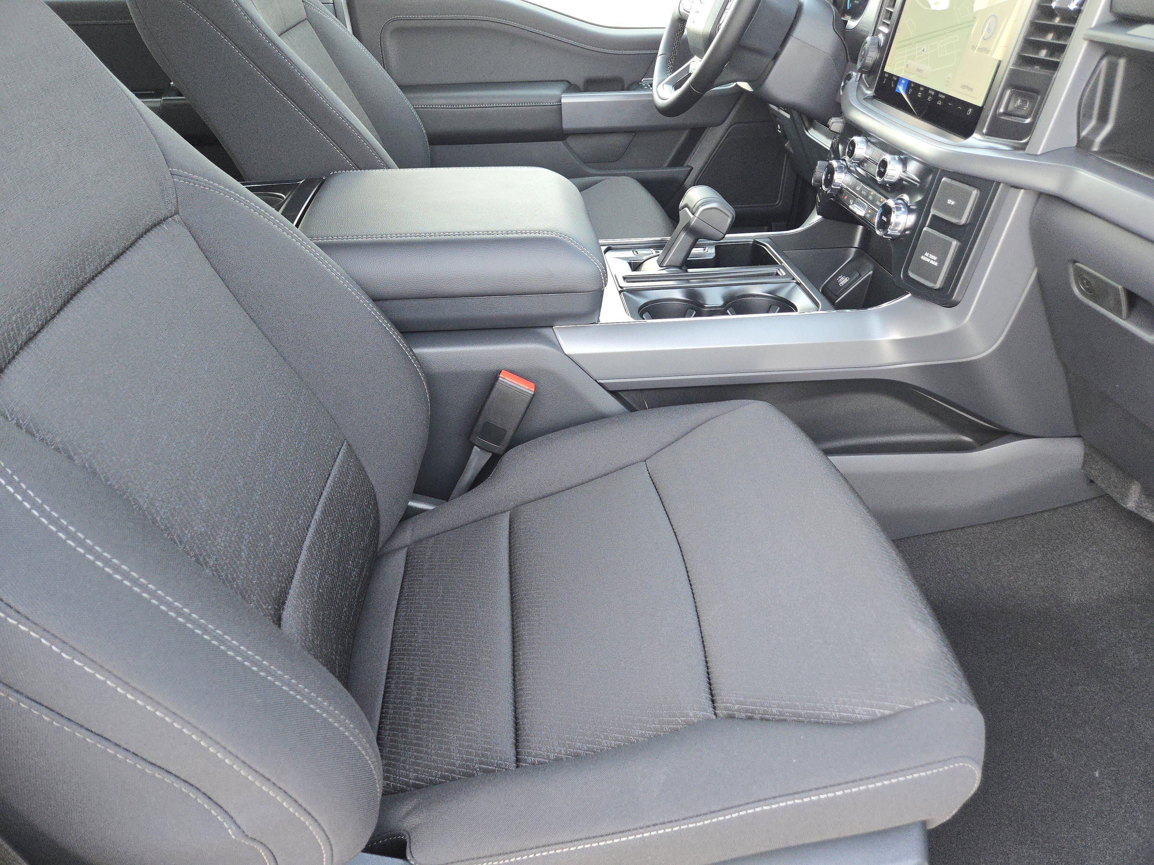 2025 Ford F-150 XLT photo 7