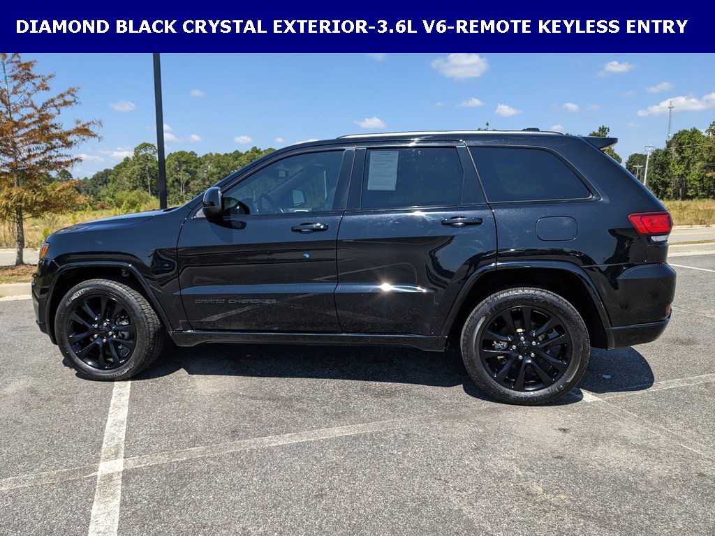 2020 Jeep Grand Cherokee Altitude photo 2