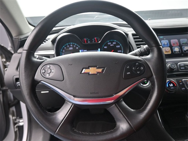 2019 Chevrolet Impala Premier photo 2