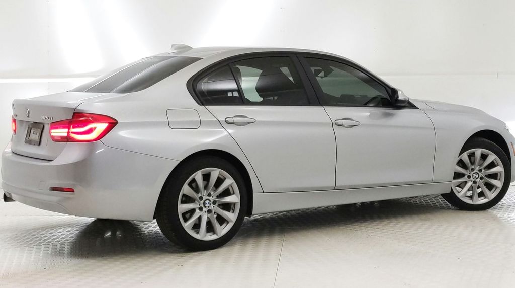 2018 Bmw 320i xDrive Sedan photo 2