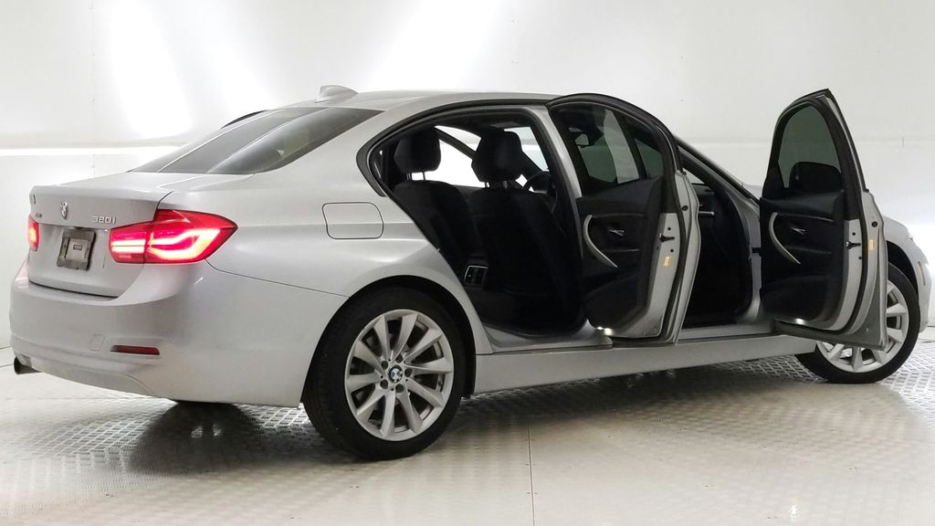 2018 Bmw 320i xDrive Sedan photo 9