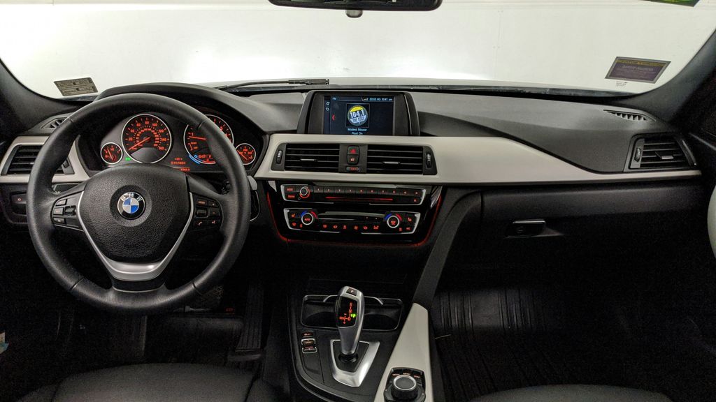 2018 Bmw 320i xDrive Sedan photo 24