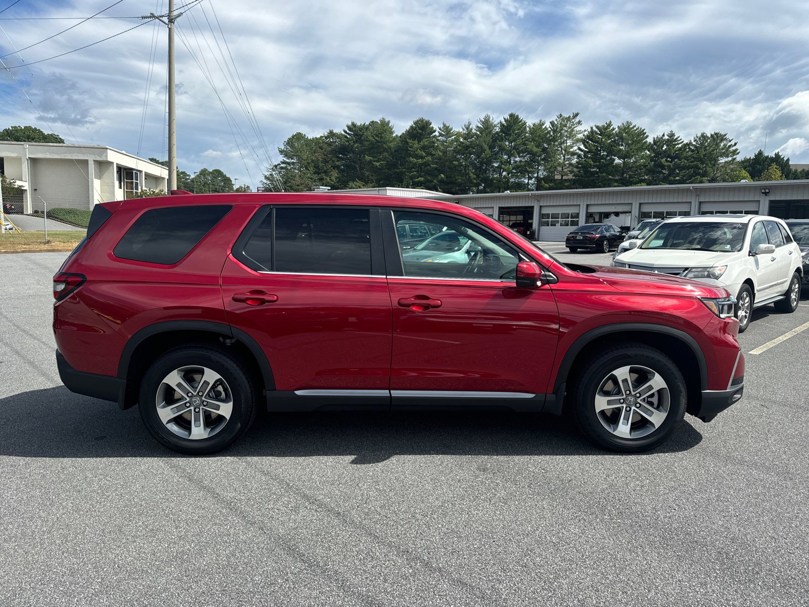 2025 Honda Pilot EX-L photo 4