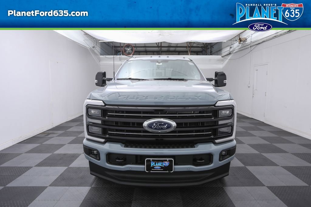 2026 Ford F-250 Platinum photo 2