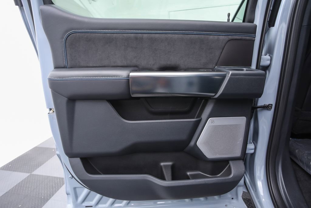 2026 Ford F-250 Platinum photo 13
