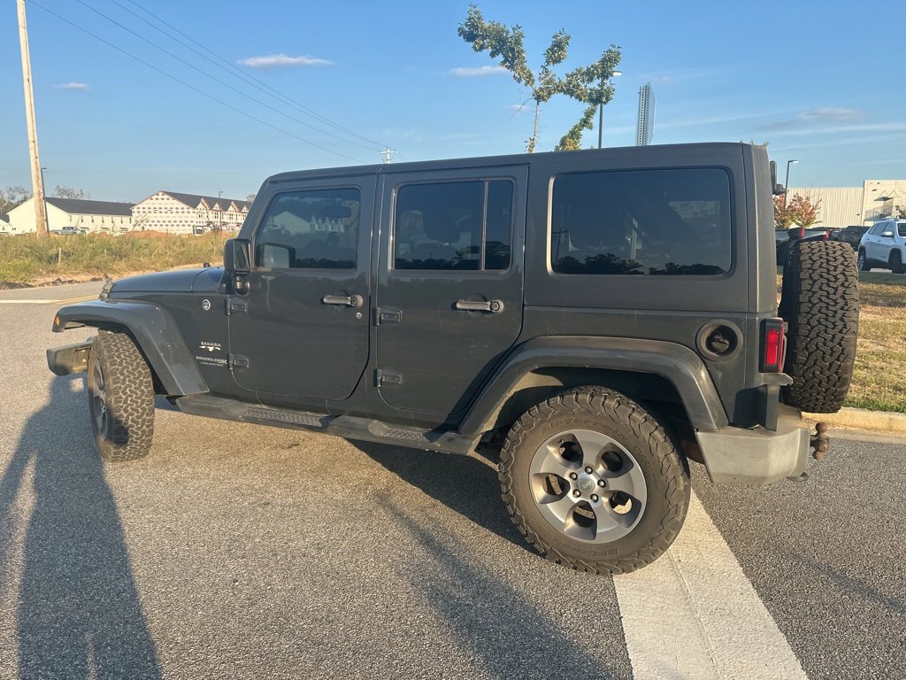 2018 Jeep Wrangler Unlimited Sahara photo 3