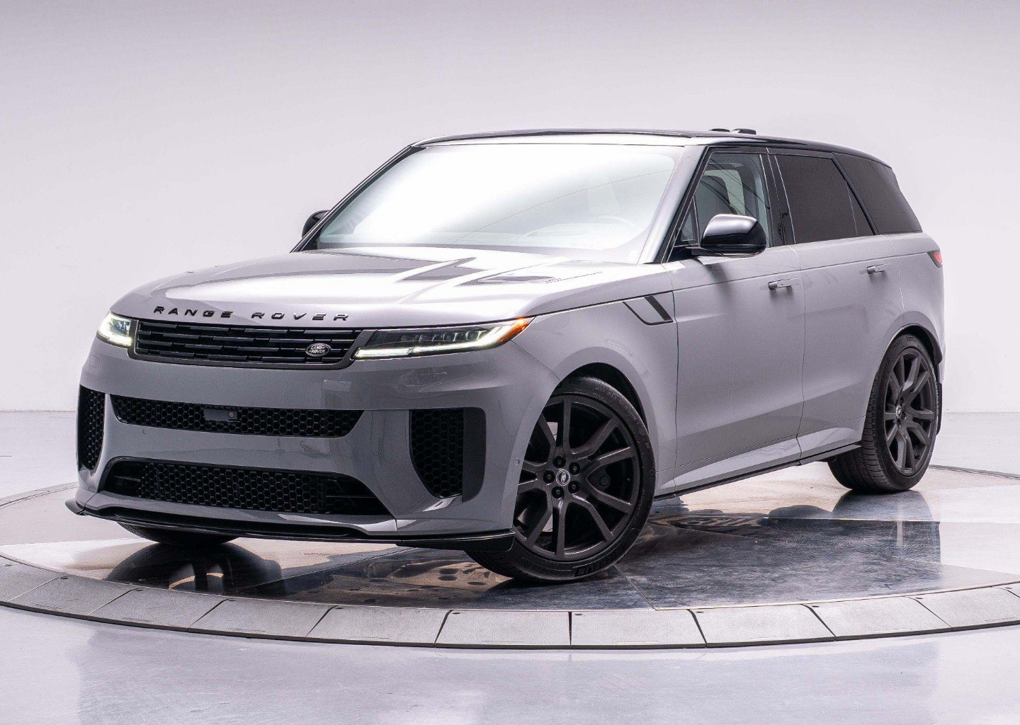 2025 Land Rover Range Rover Sport SV Edition Two's photo