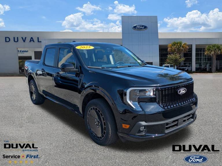 2025 Ford Maverick Lobo Standard