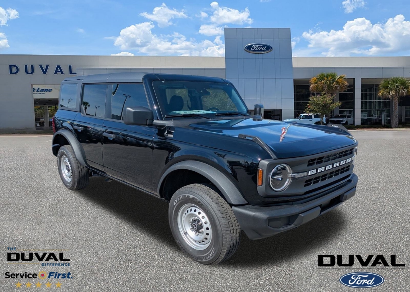 2025 Ford Bronco 4-Door Base's photo