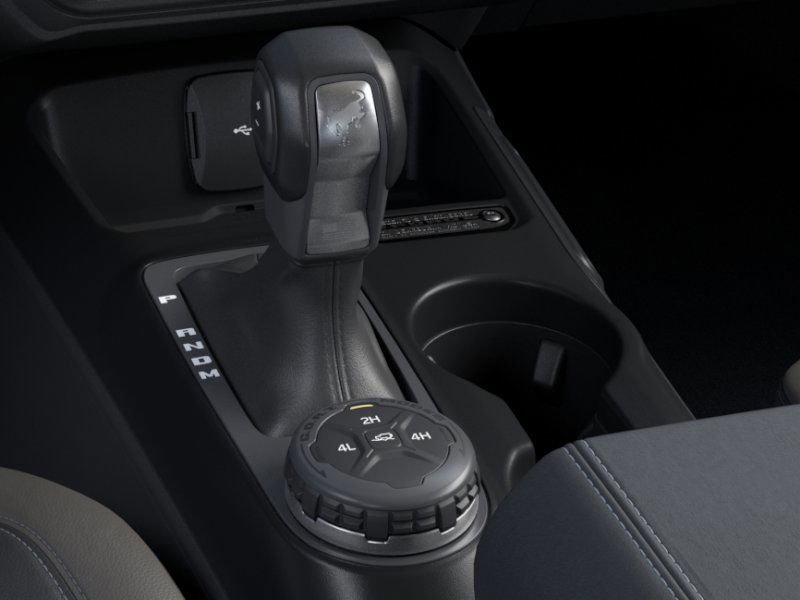 2025 Ford Bronco Outer Banks photo 15