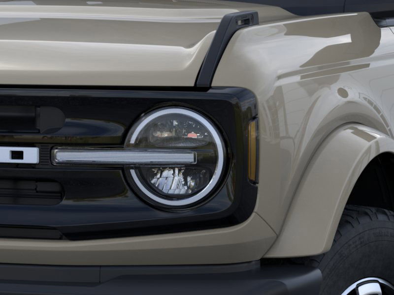 2025 Ford Bronco Outer Banks photo 18